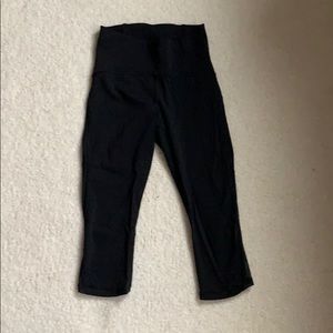 lululemon black cropped leggings